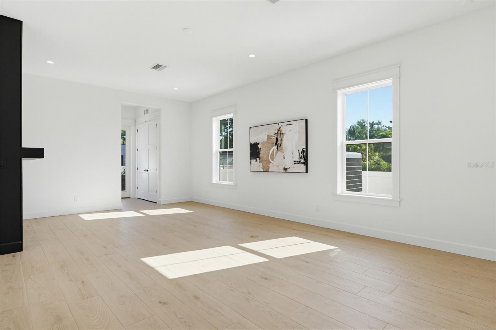 MARYLAND MANOR 2ND UNIT - Residential