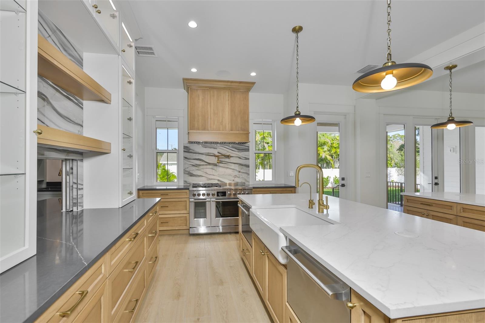 MARYLAND MANOR 2ND UNIT - Residential