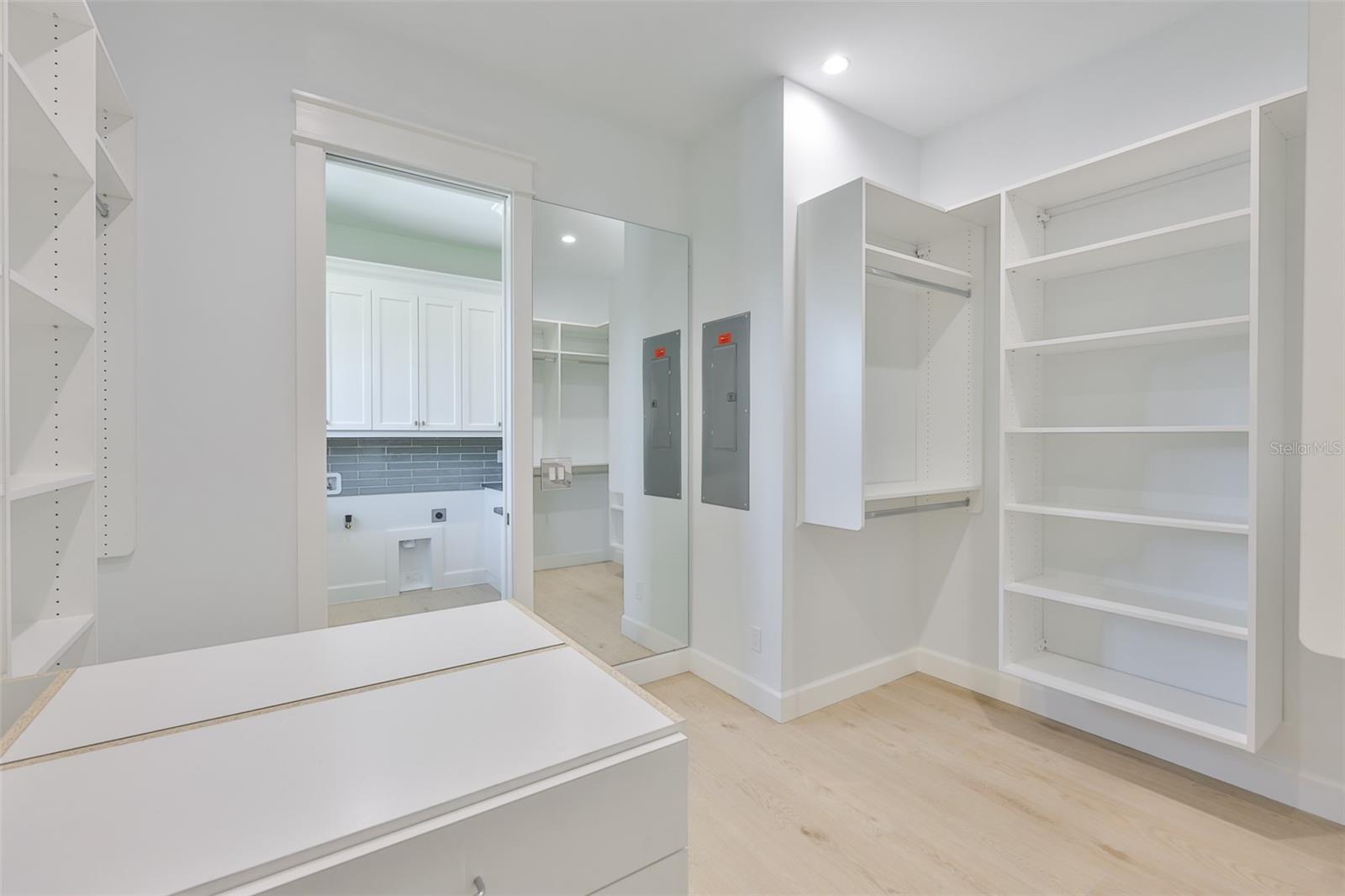 MARYLAND MANOR 2ND UNIT - Residential