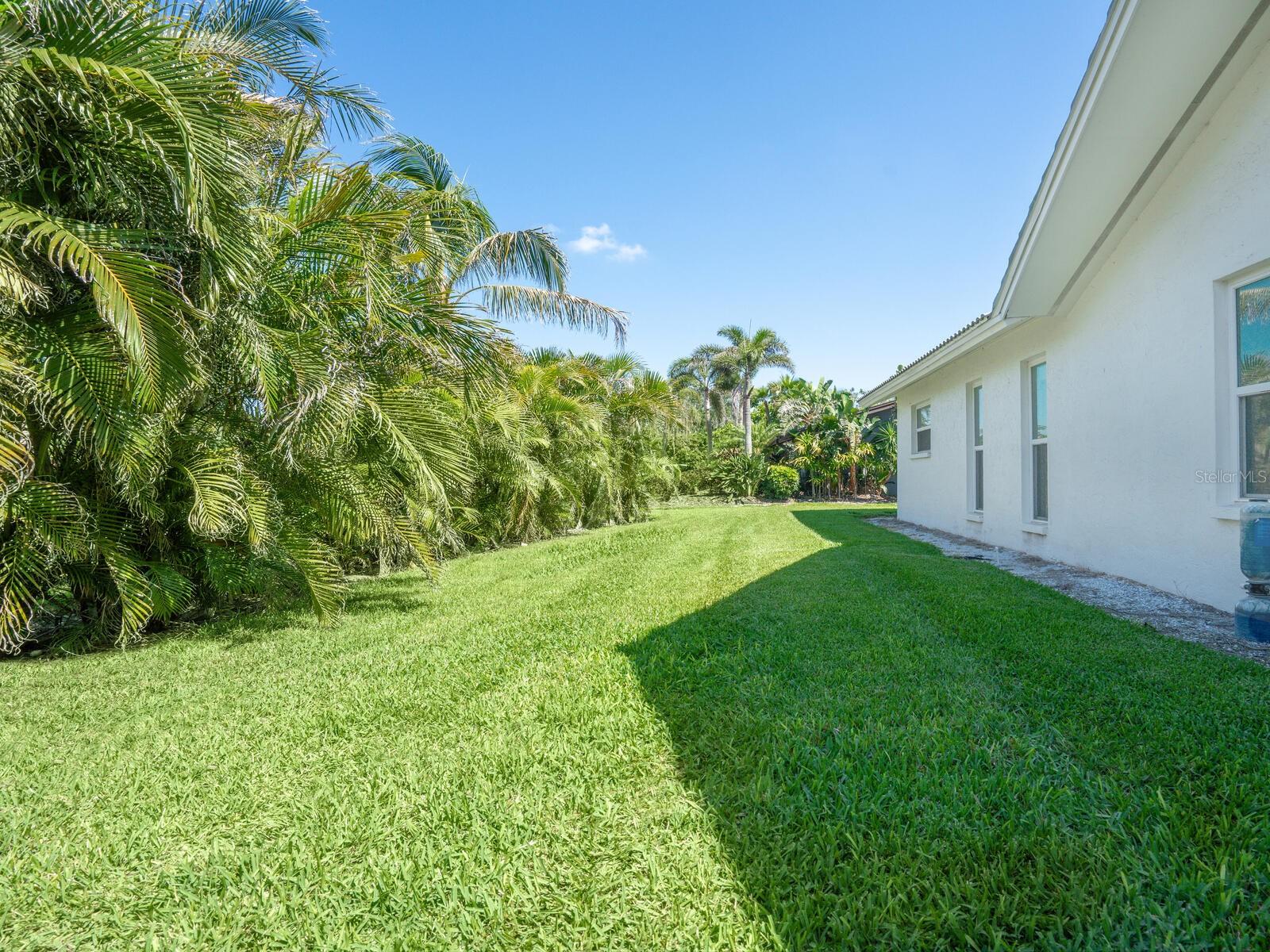 SOUTHBAY YACHT & RACQUET CLUB - Residential