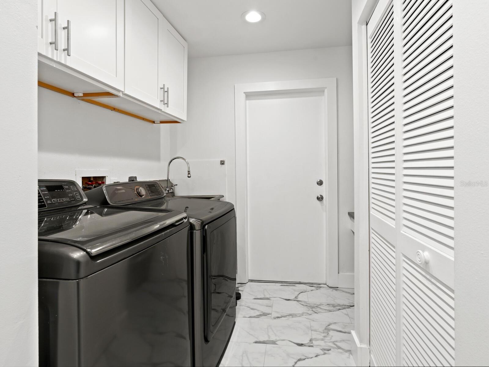 SOUTHBAY YACHT & RACQUET CLUB - Residential