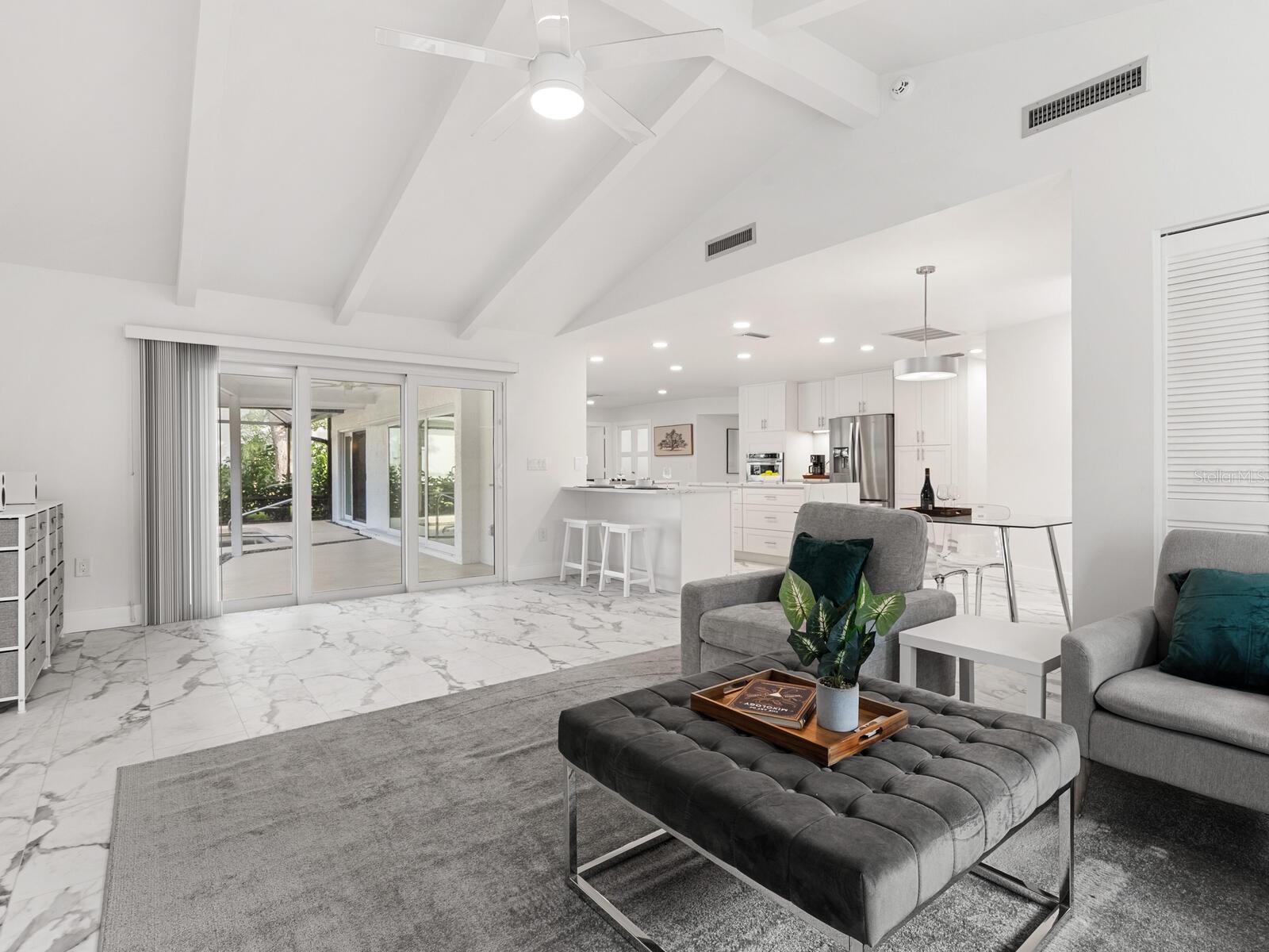 SOUTHBAY YACHT & RACQUET CLUB - Residential