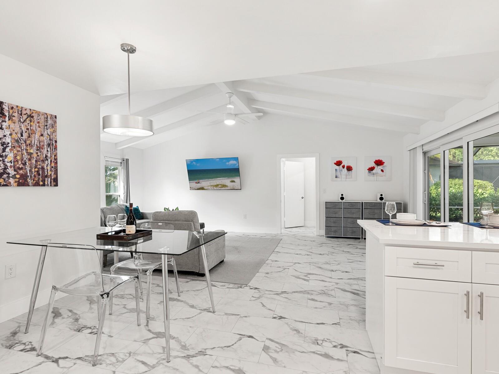 SOUTHBAY YACHT & RACQUET CLUB - Residential