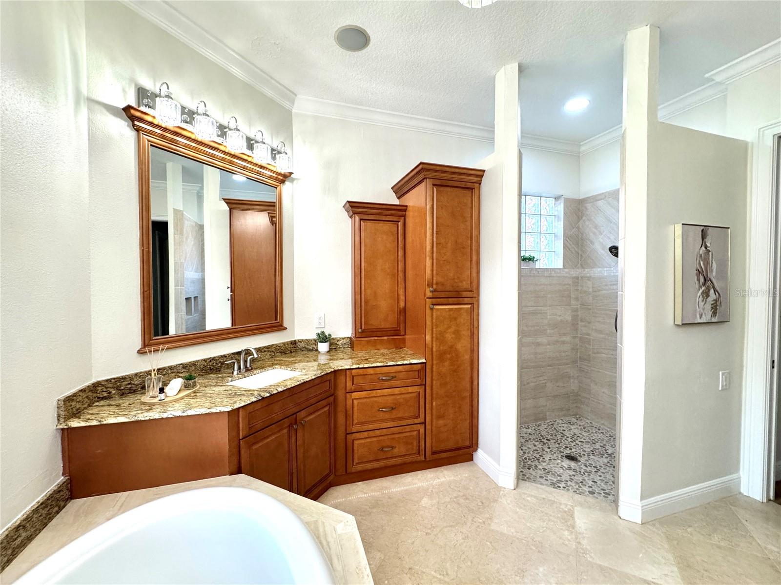 VENETIA - Residential