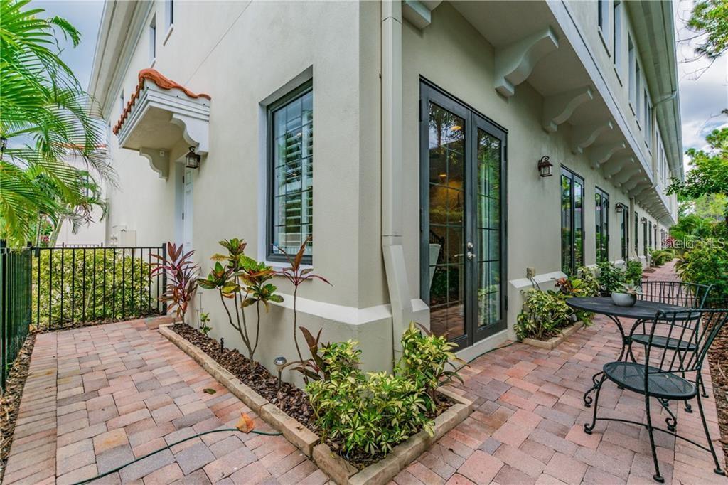 3814 VILLAS DEL SOL COURT