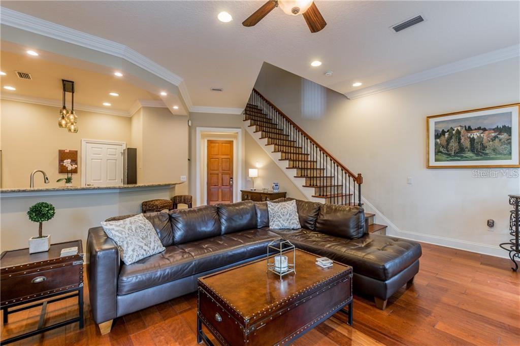 3814 VILLAS DEL SOL COURT