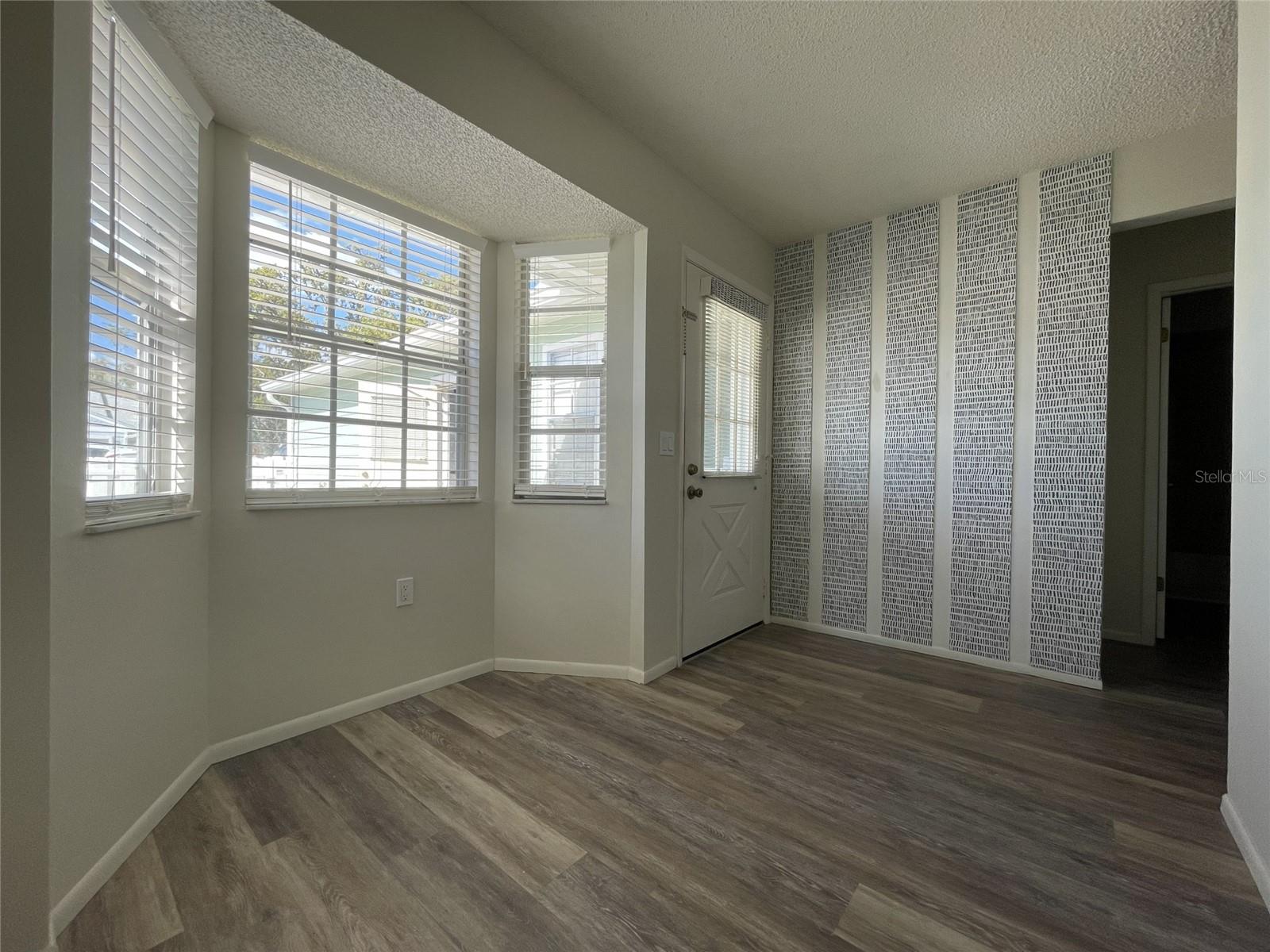 SHADOW RUN - Residential