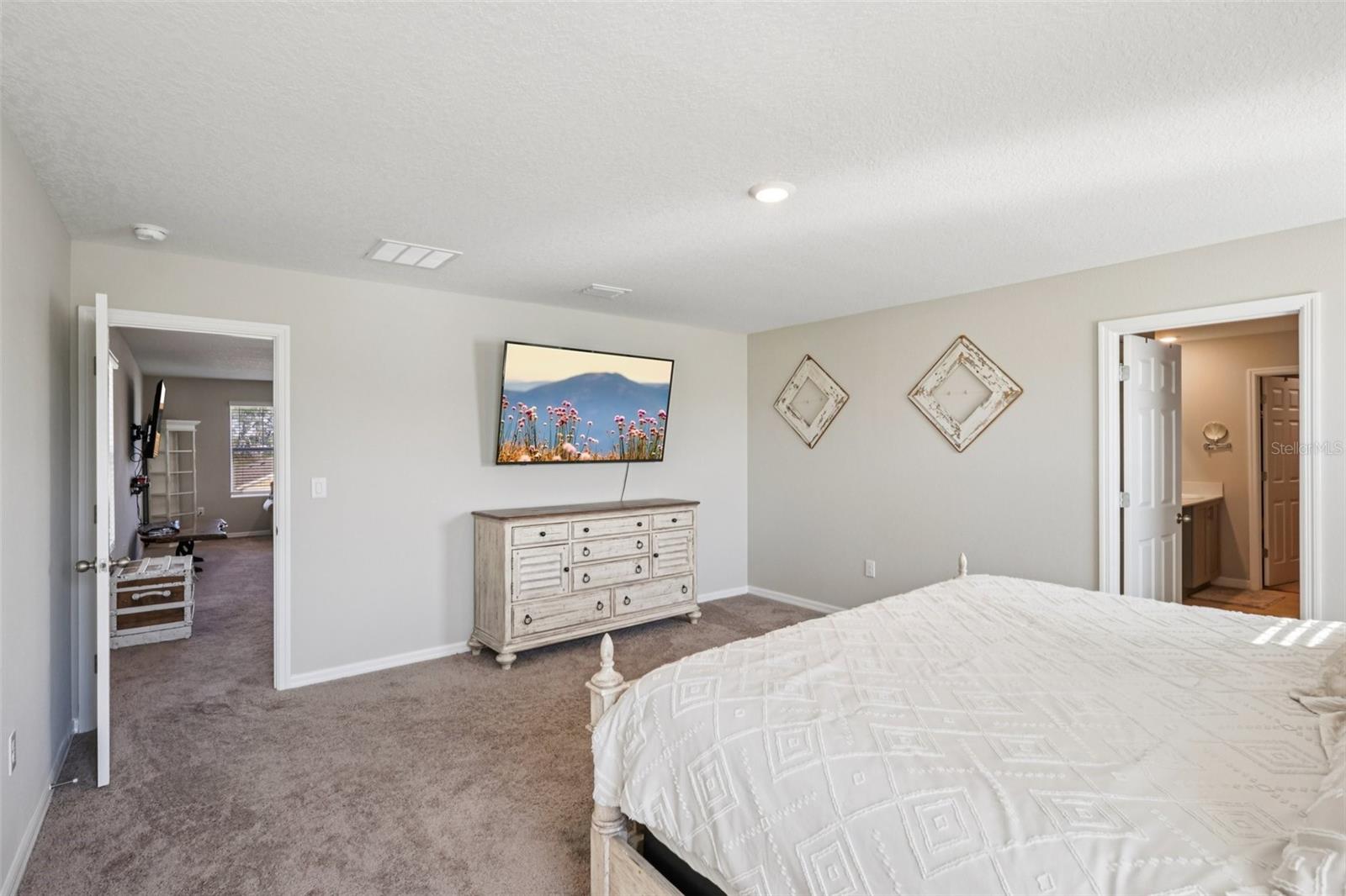 HINTON HAWKSTONE PH 1A2 - Residential Lease