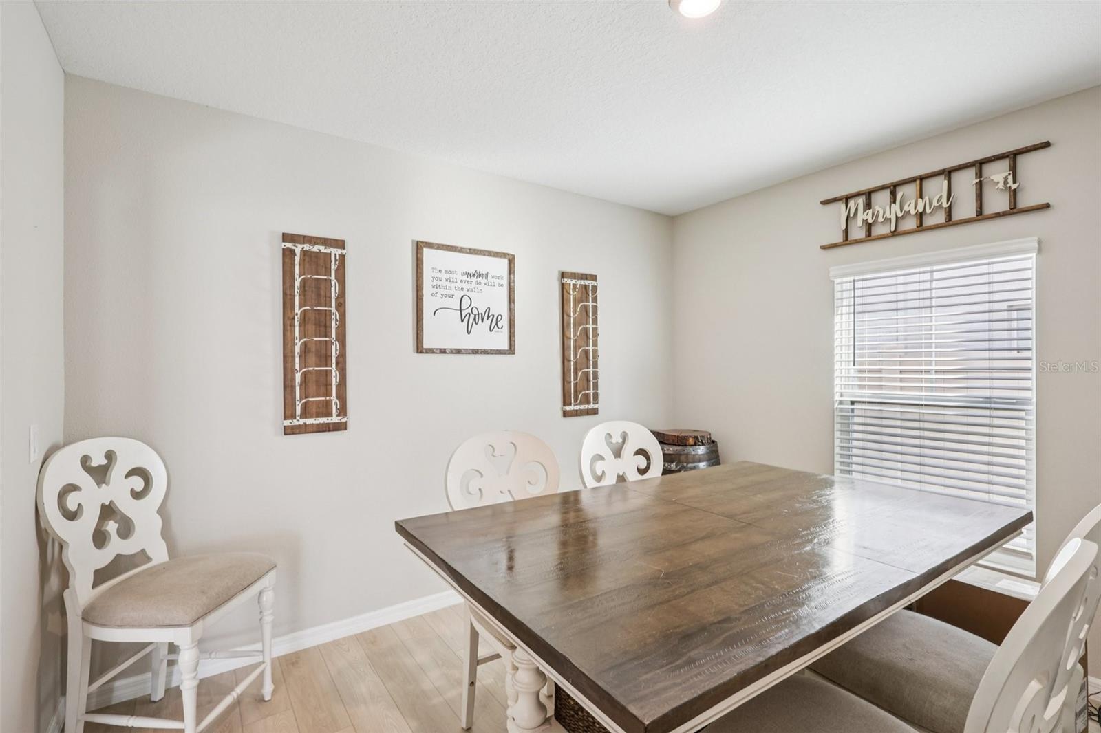 HINTON HAWKSTONE PH 1A2 - Residential Lease