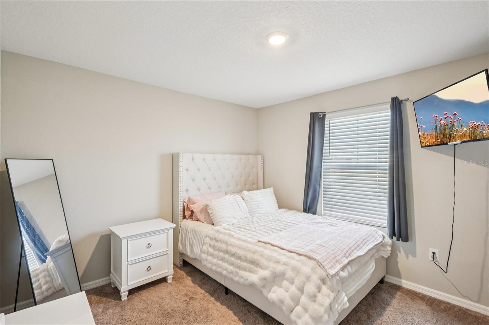 HINTON HAWKSTONE PH 1A2 - Residential Lease