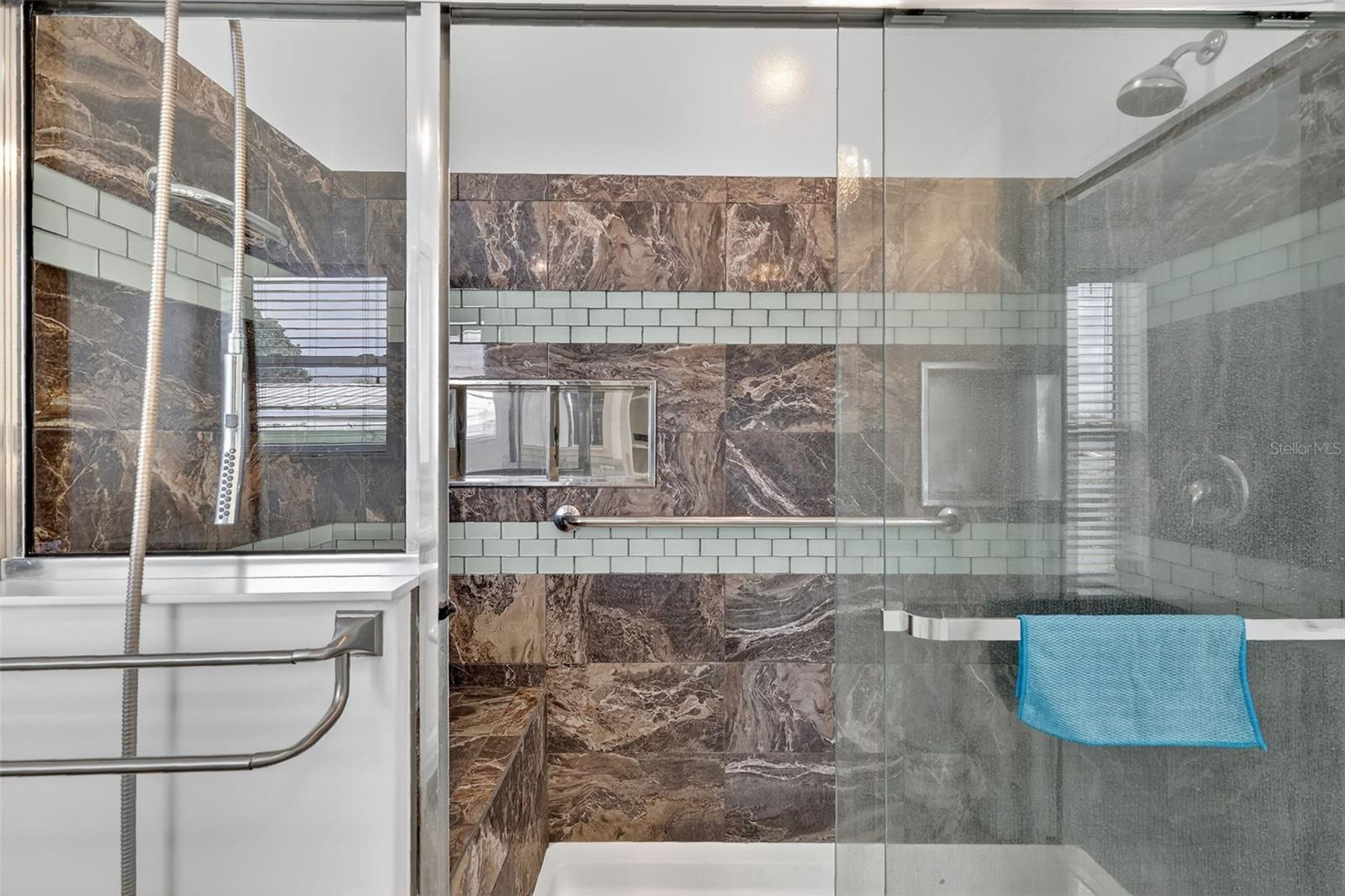 TAVARES LAKE FRANCES ESTATES - Residential
