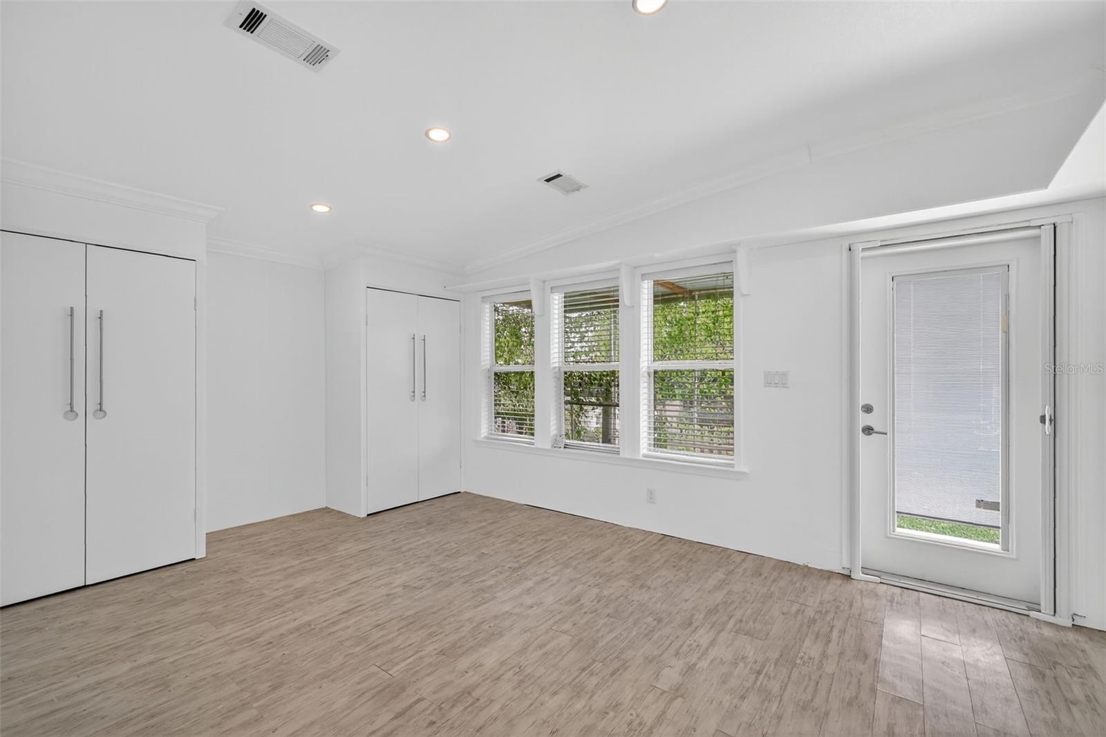 TAVARES LAKE FRANCES ESTATES - Residential