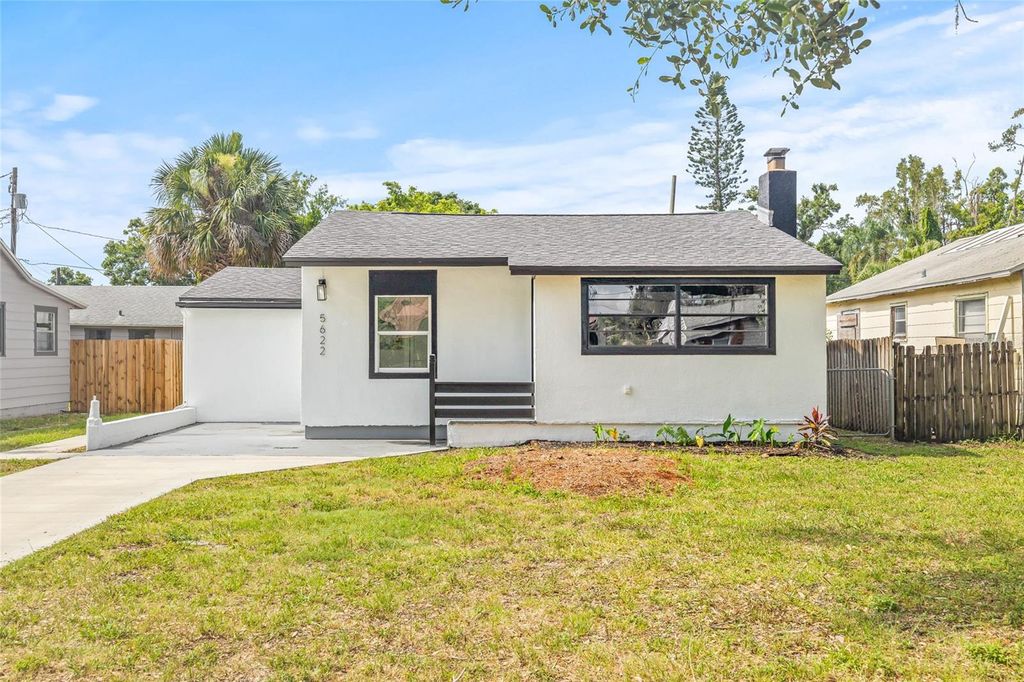 Photo of 5622 Tangerine Avenue S, Gulfport, FL 33707 (MLS # TB8393067)