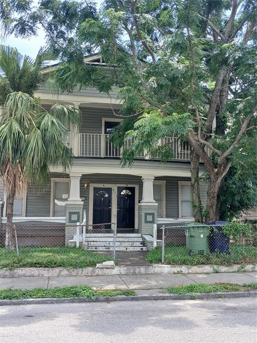 ***Investor Alert in Prime Ybor City Location!***
This charming 1922 duplex is a rare opportunity to own an income-producing property in the vibrant heart of Ybor City! Whether you're a seasoned investor or looking to break into rental income, this property checks all the boxes.
Income from 3 units, with separate electric meters and individual HVAC systems, managing this triplex is a breeze.
There’s plenty of potential here—renovate and raise rents, or convert to a short-term rental property like Airbnb. Either way, you’re poised to benefit from increasing values and rental demand in this hot market.
Surrounded by new construction duplexes selling in the mid-$500s, this property is an incredible value at under $500K!
Located just minutes from 7th Ave, Channelside, Sparkman Wharf, Armature Works, and Downtown Tampa, with I-4 and I-275 nearby and Tampa International Airport only 10 minutes away.
Don’t miss this opportunity to restore a piece of history and generate strong rental income.
Call now to schedule your private showing!