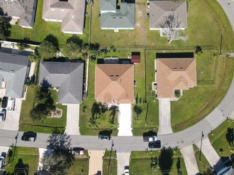 A home in KISSIMMEE