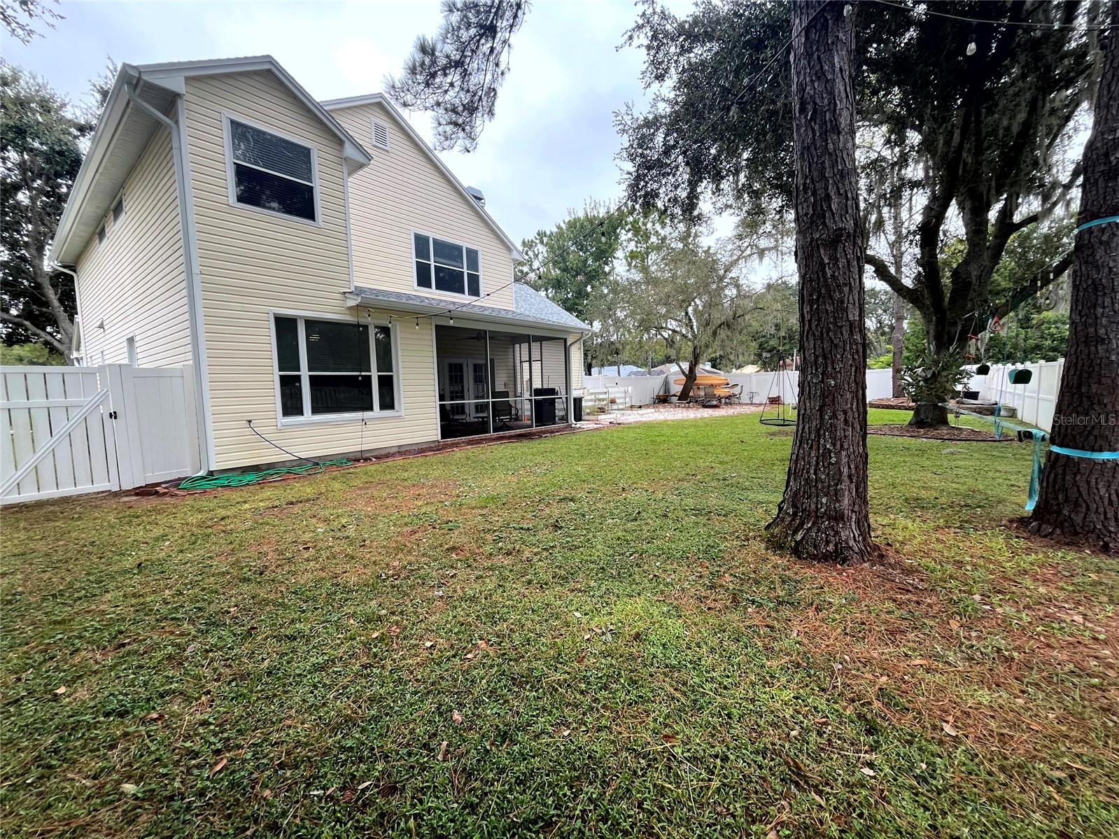 MISTY WOODS - Residential Lease