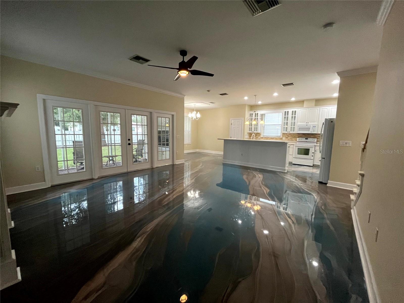MISTY WOODS - Residential Lease