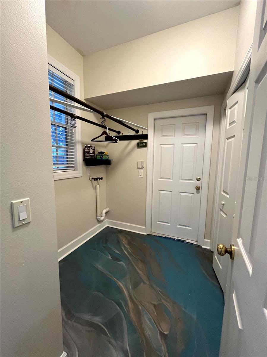 MISTY WOODS - Residential Lease