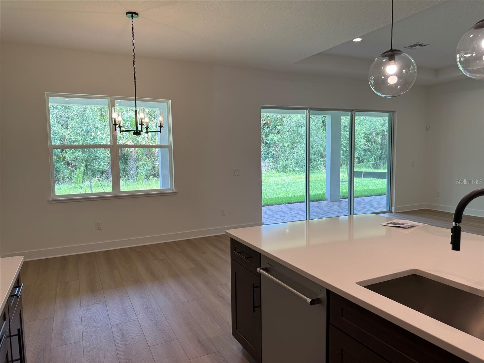 1059 GLORYLAND COURT