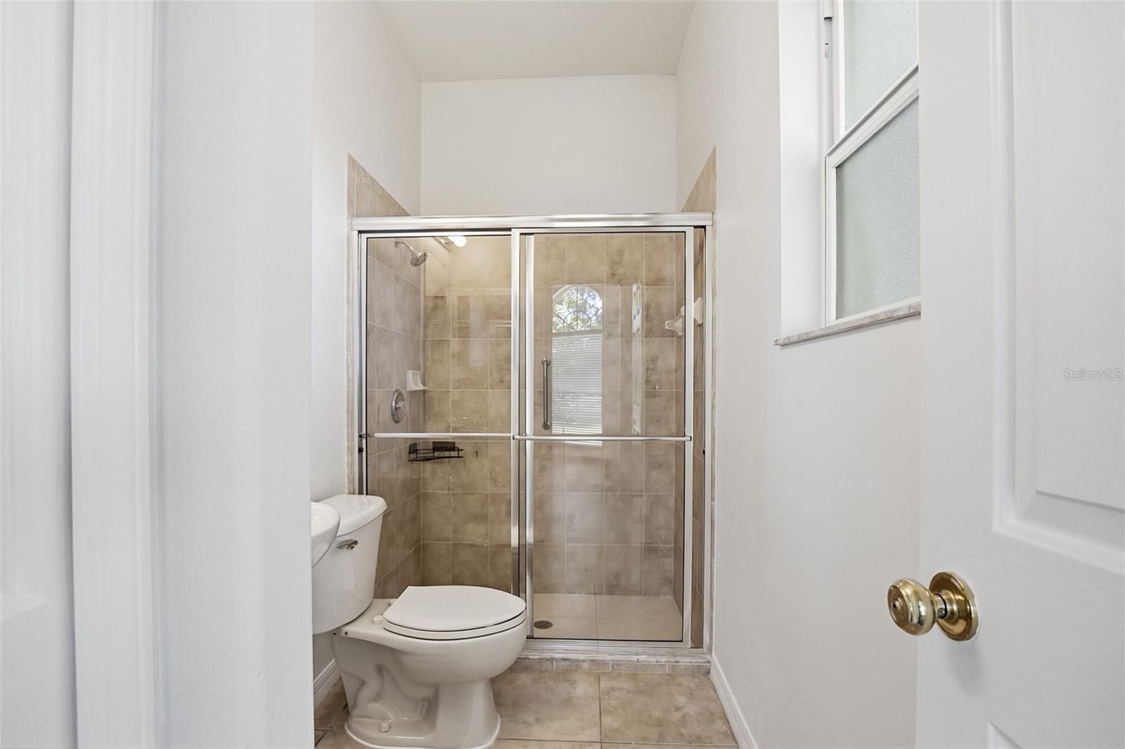 LAKE TALIA PH 01 - Residential