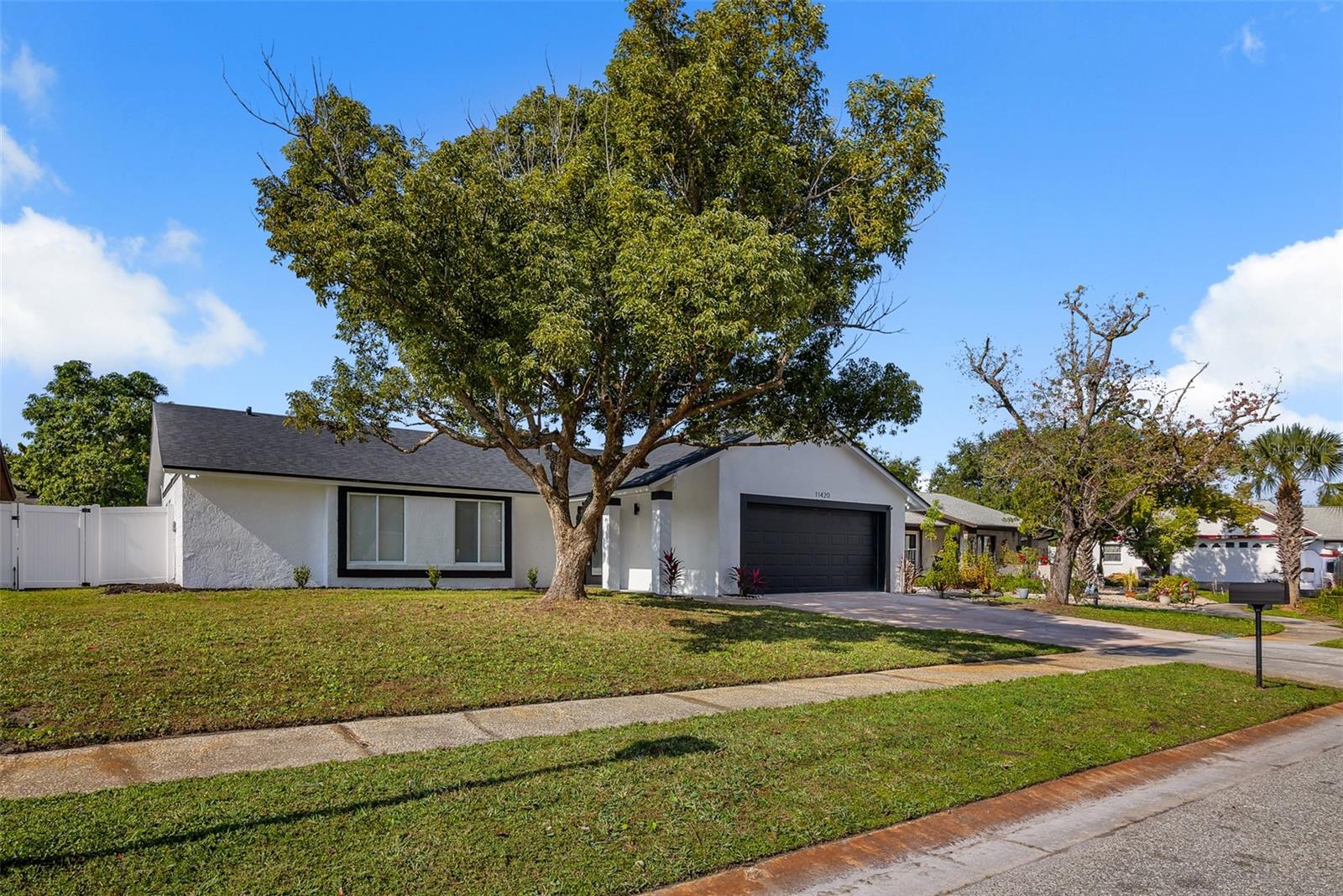 SKY LAKE SOUTH - Residential