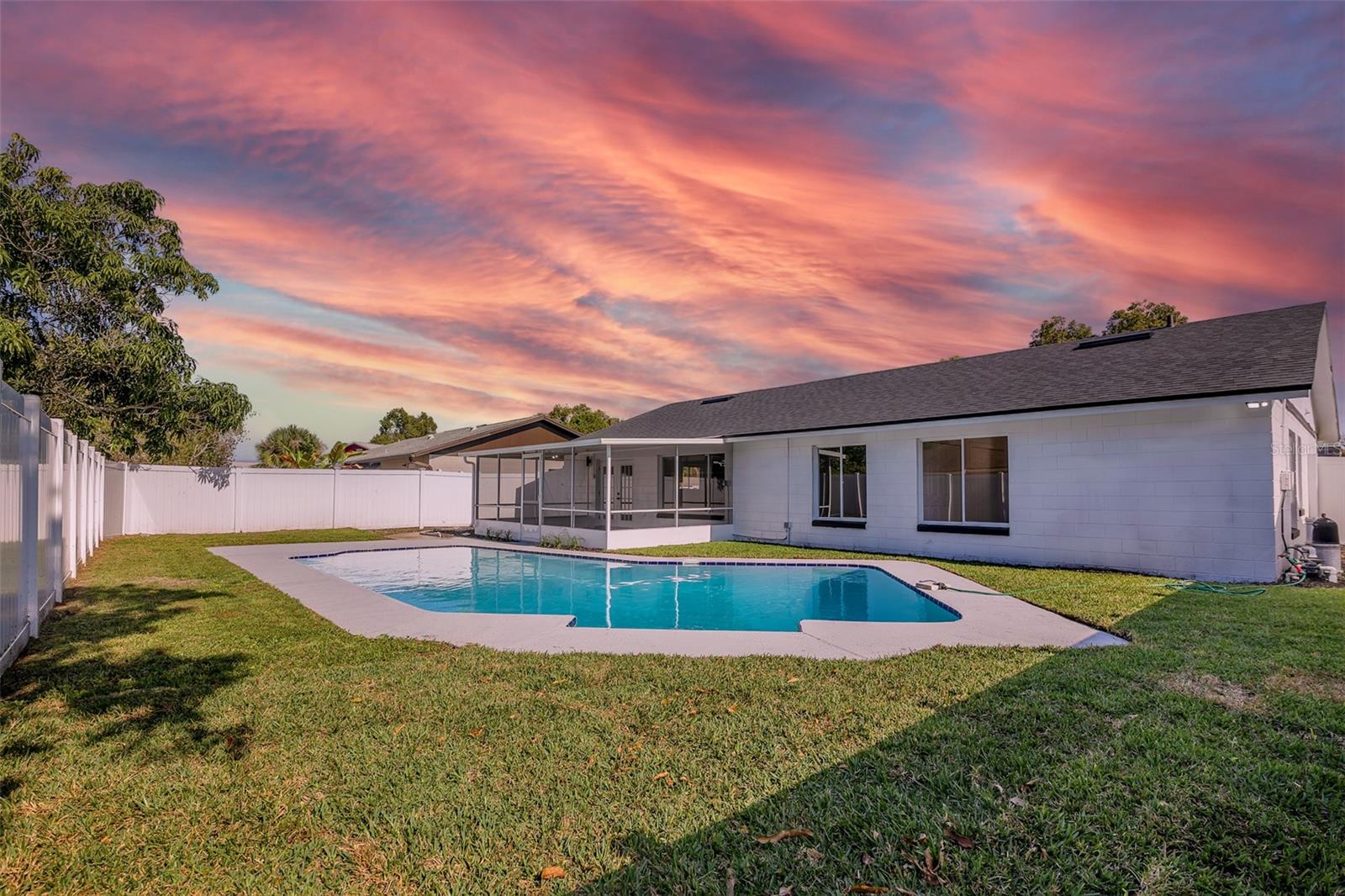 SKY LAKE SOUTH - Residential