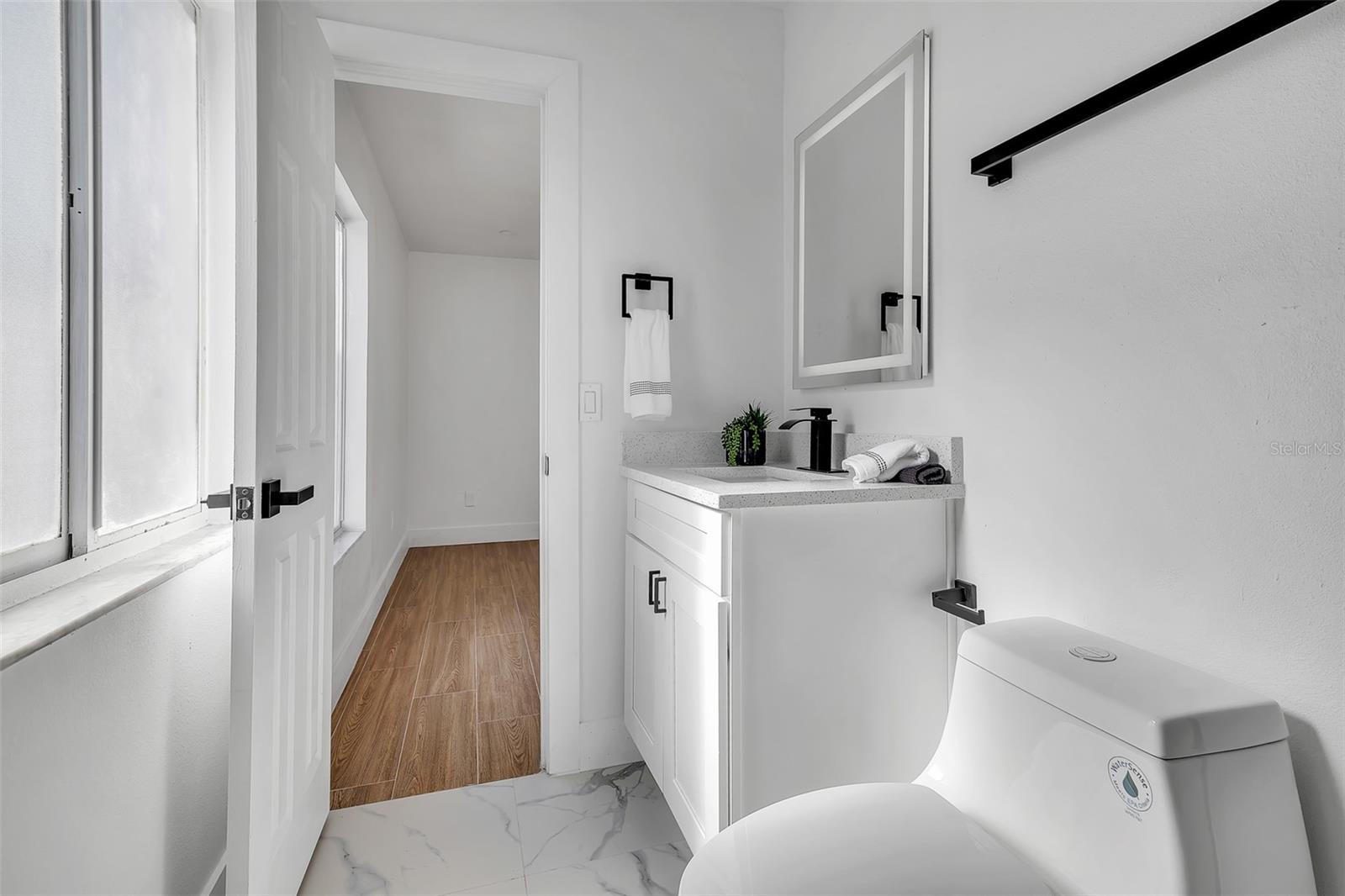 SKY LAKE SOUTH - Residential