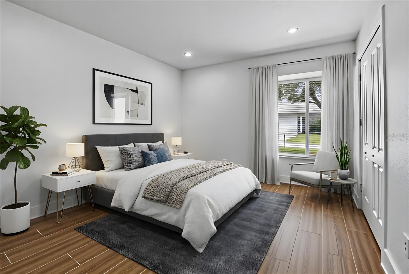 SKY LAKE SOUTH - Residential