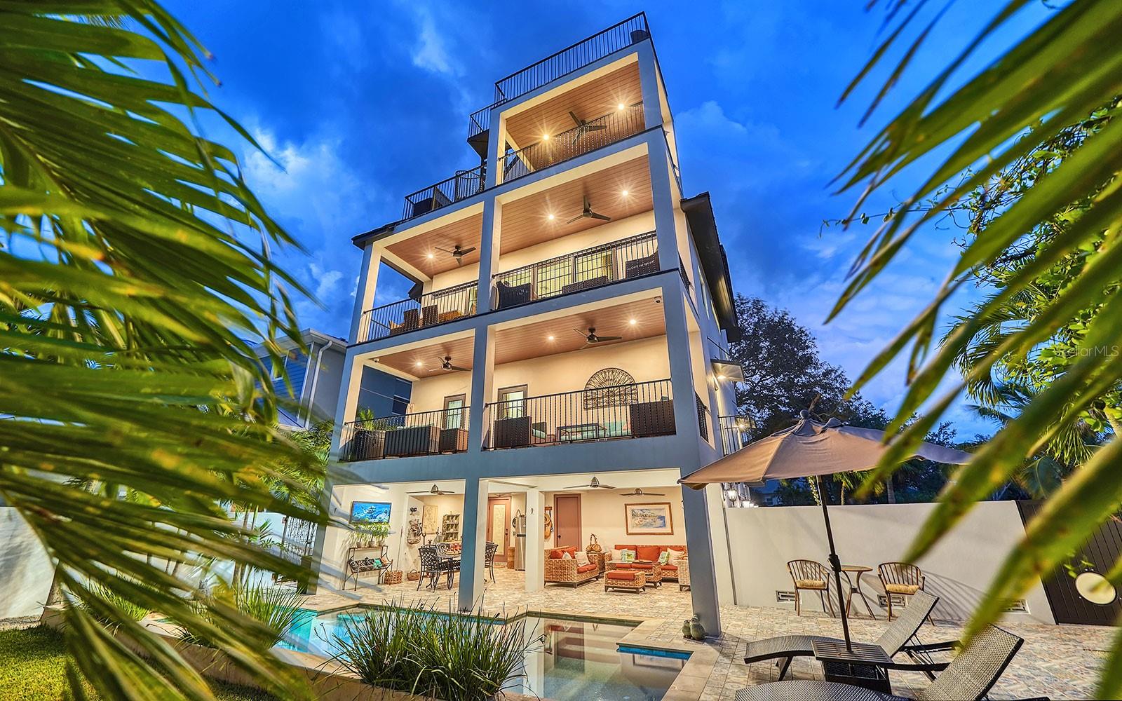 SIESTA VILLAGE - Residential