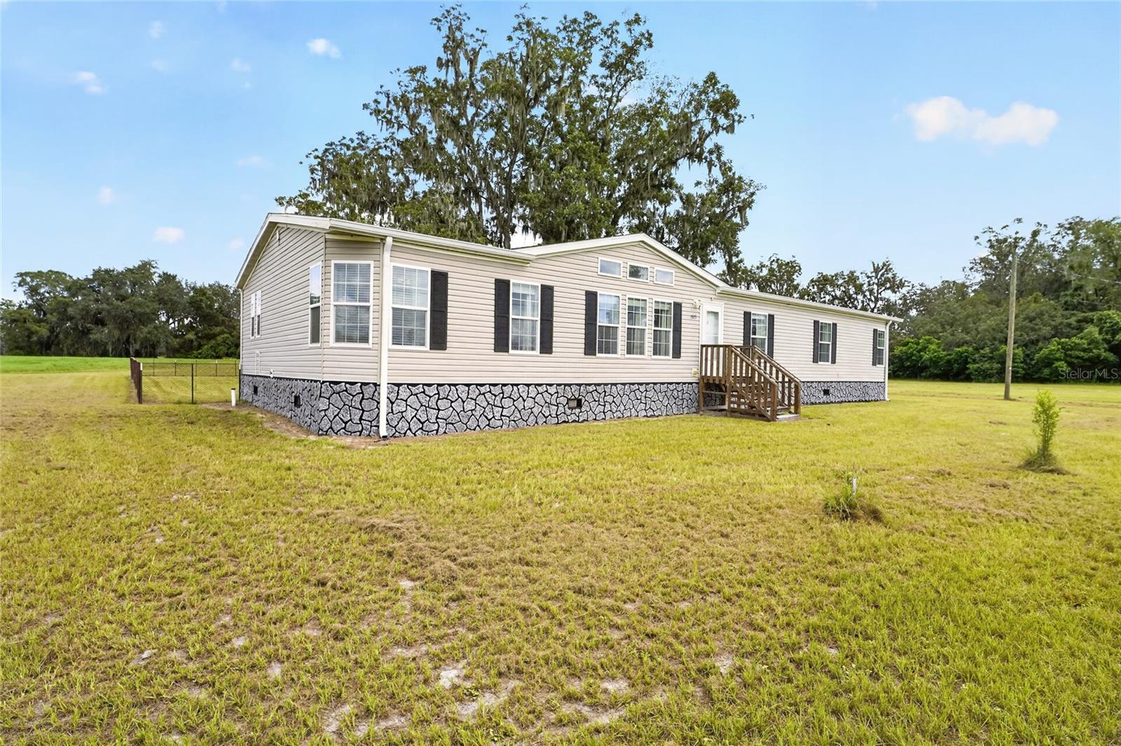 15271 NE COUNTY ROAD 339