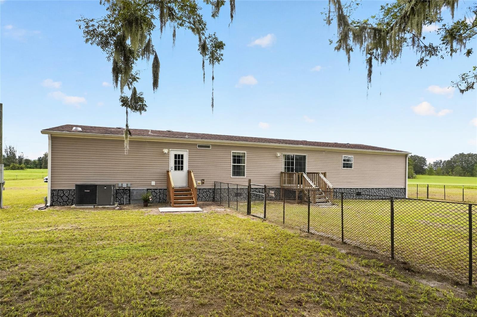 15271 NE COUNTY ROAD 339
