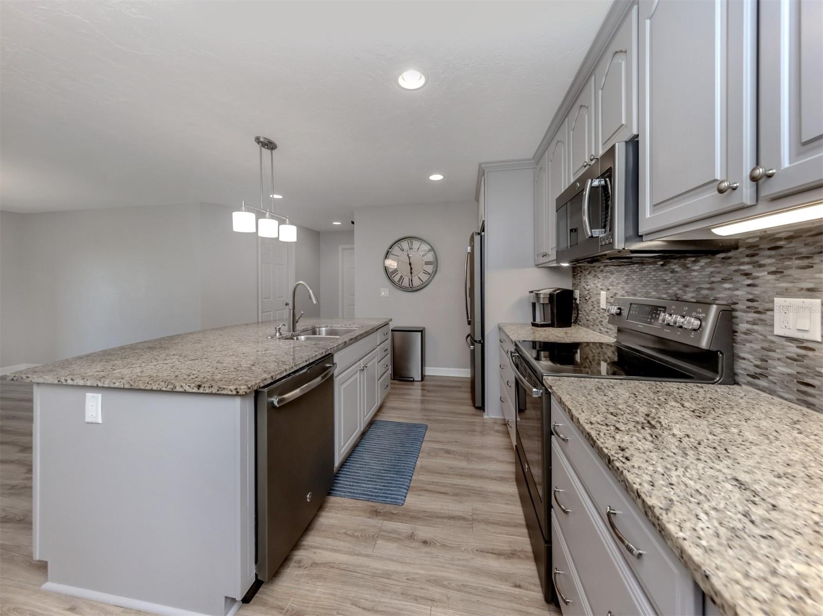 PINEBROOK SOUTH - Residential