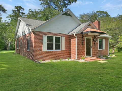 824 NE 9TH AVENUE GAINESVILLE FL 32601