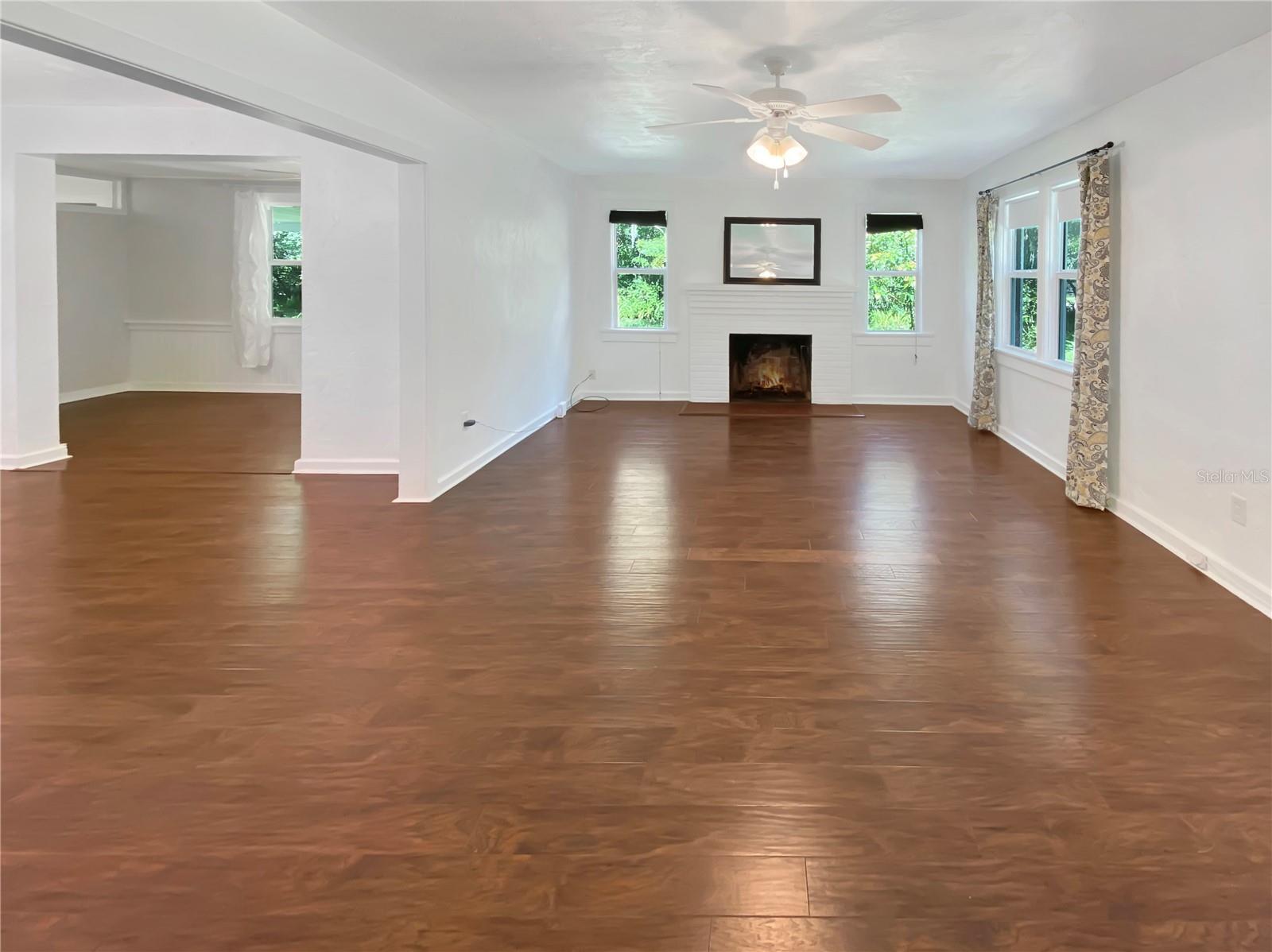 824 NE 9TH AVENUE
