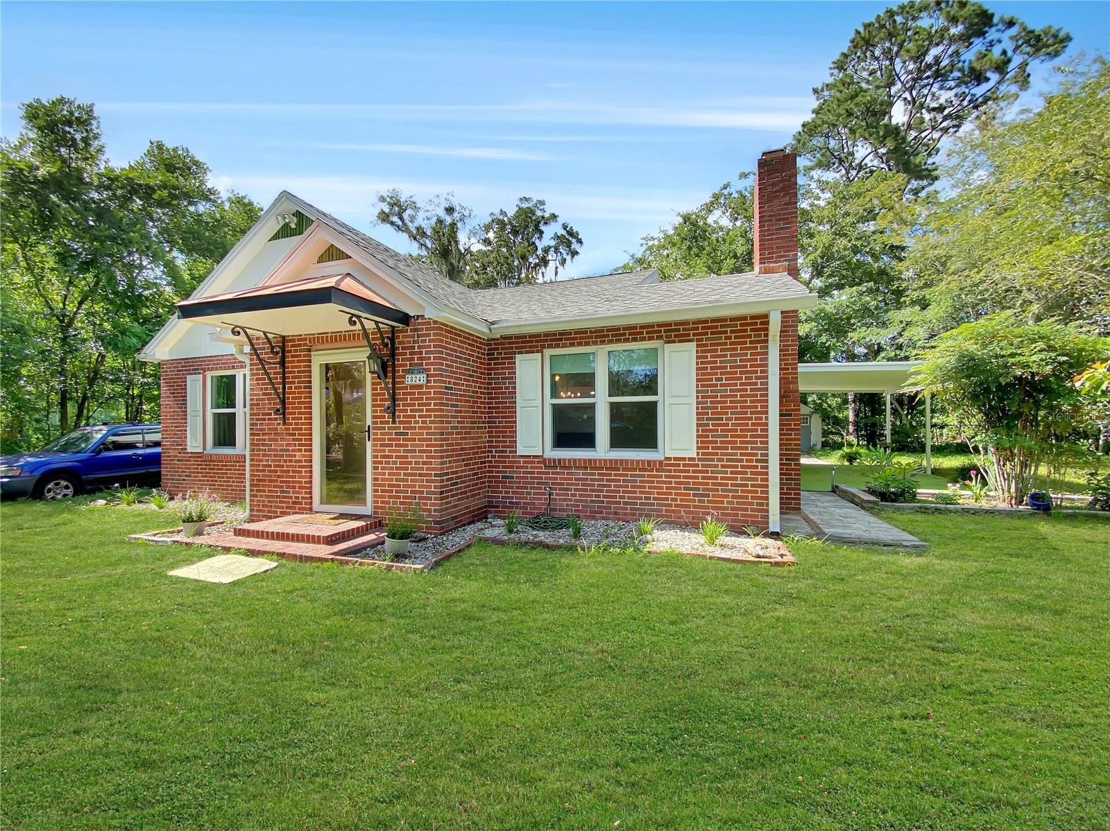 824 NE 9TH AVENUE