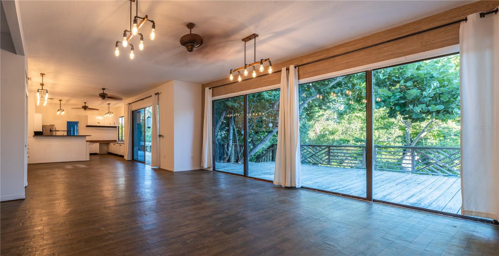 SIESTA REV OF - Residential