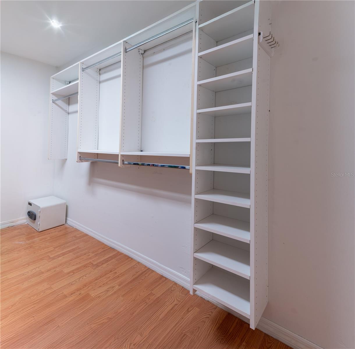 SIESTA REV OF - Residential