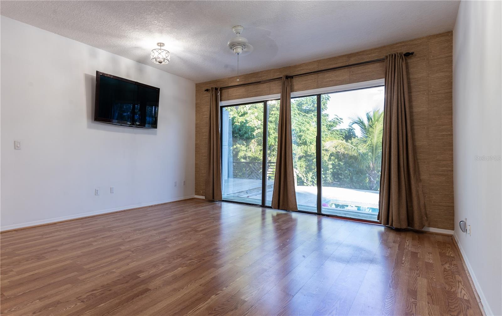 SIESTA REV OF - Residential