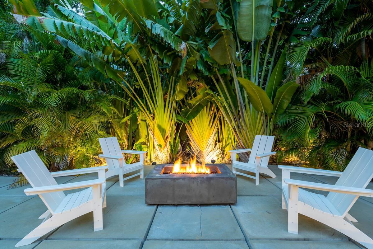 SAPPHIRE SHORES - Residential