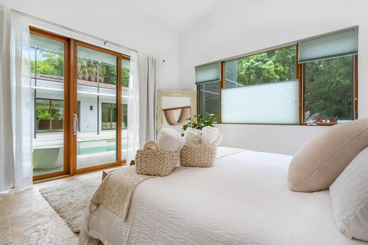 SAPPHIRE SHORES - Residential