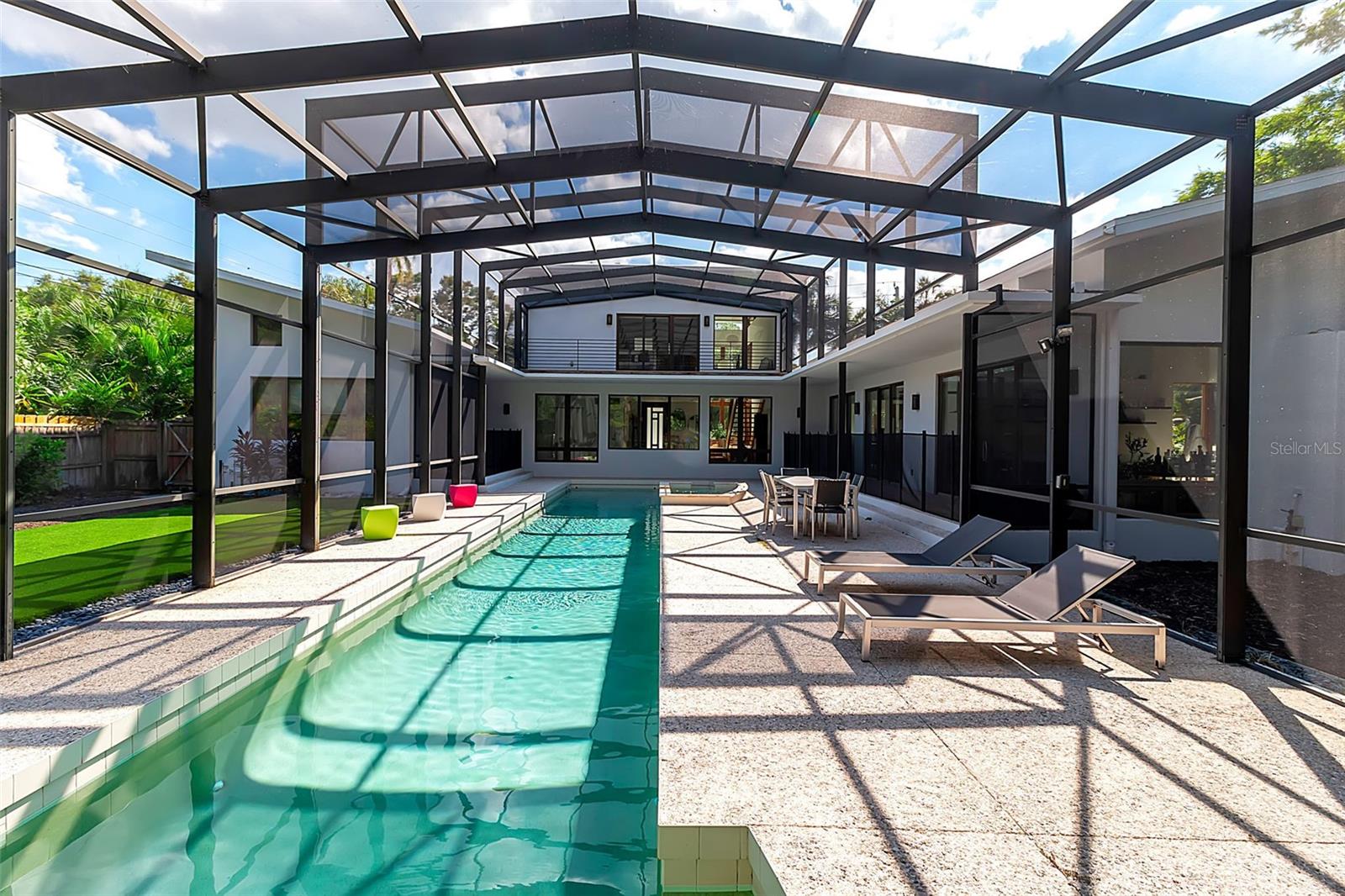 SAPPHIRE SHORES - Residential