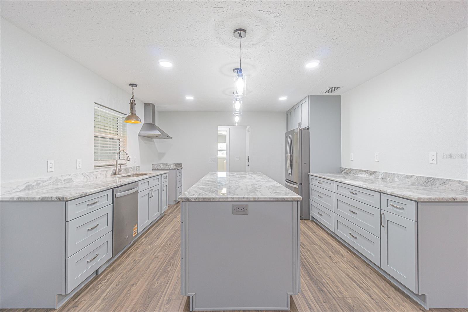 3505 MEDULLA ROAD