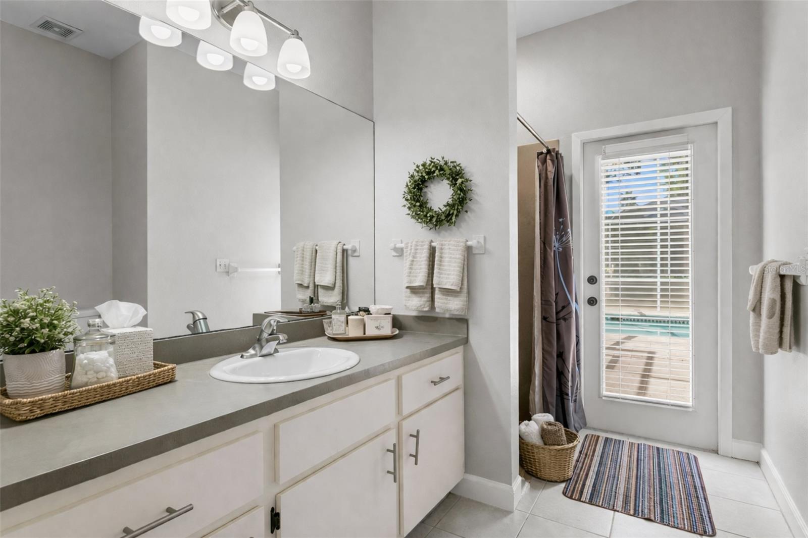 HUNTERS GREEN PRCL 14A PHAS - Residential