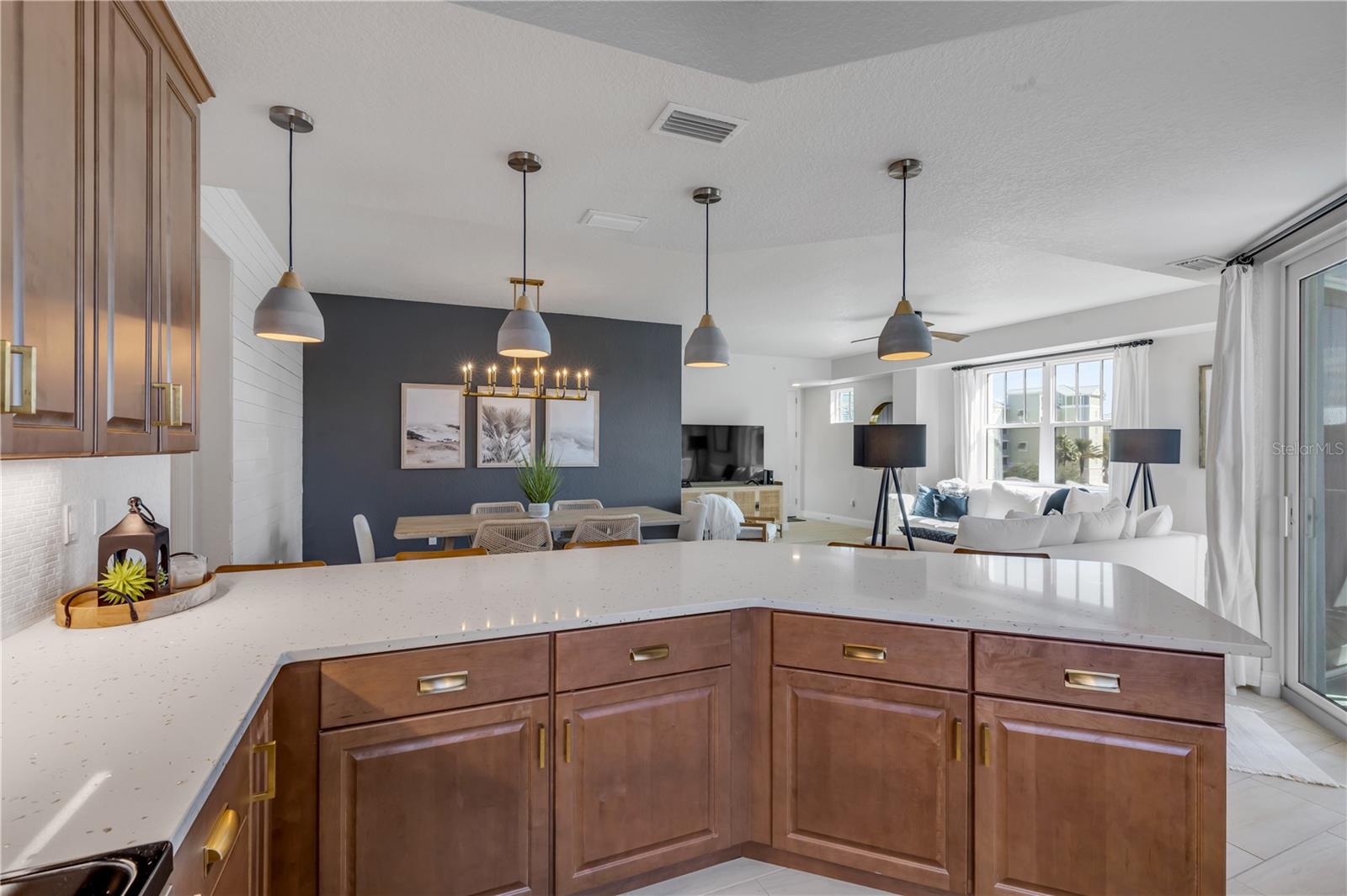 RIVERWALK/CORONADO ISLAND-BLDG - Residential