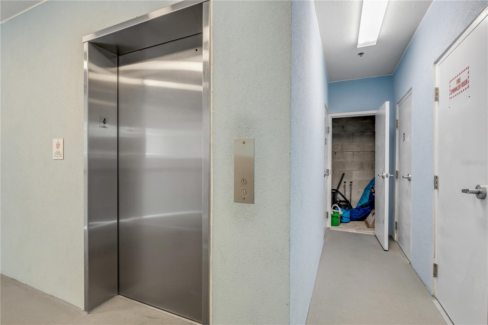 RIVERWALK/CORONADO ISLAND-BLDG - Residential