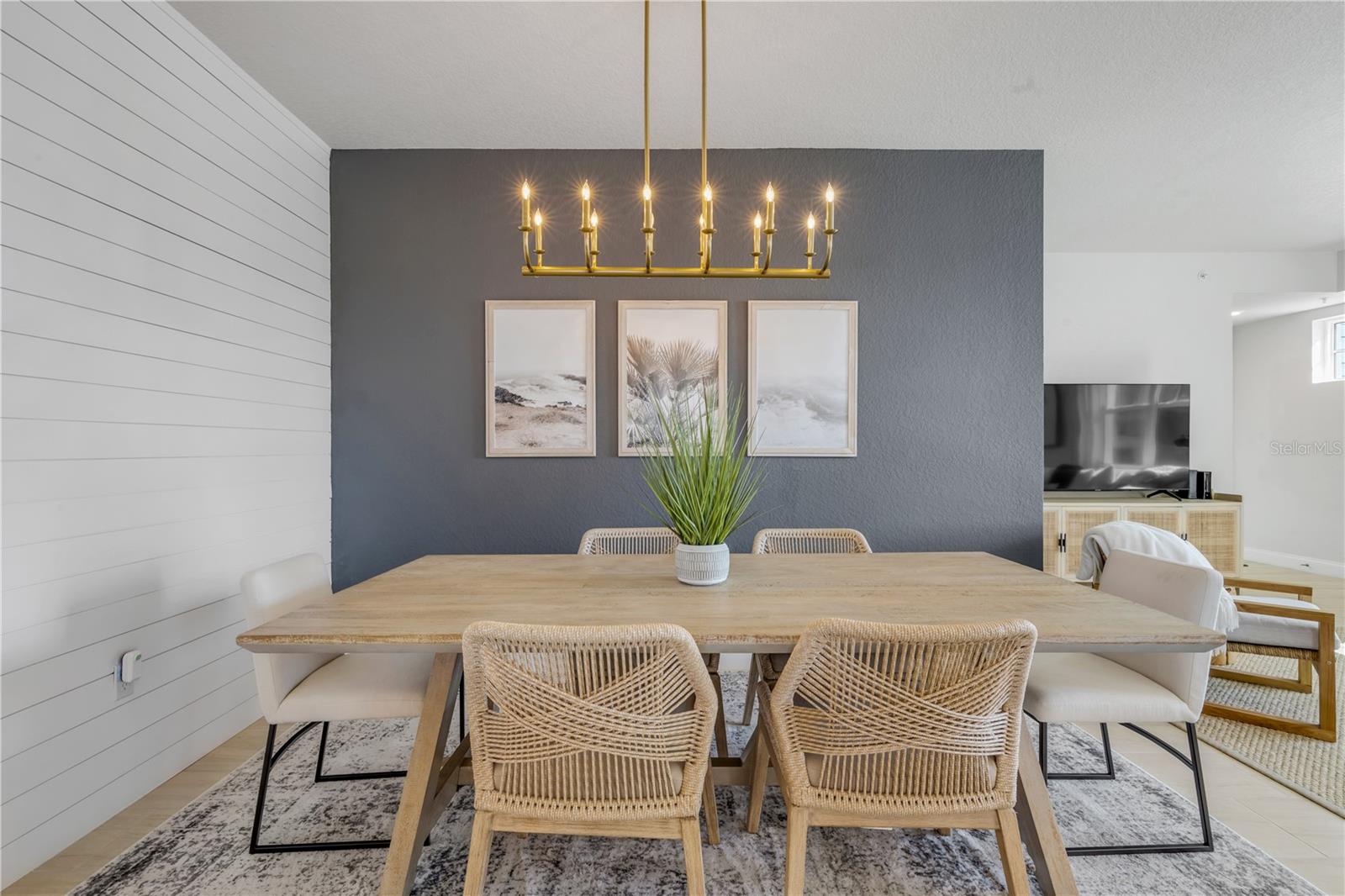 RIVERWALK/CORONADO ISLAND-BLDG - Residential