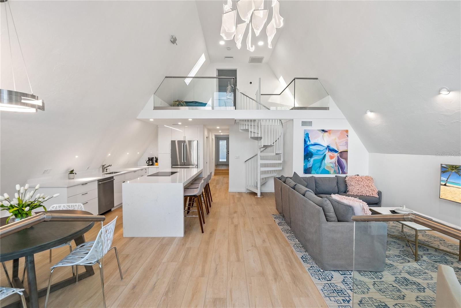 HIGH POINT CIRCLE - Residential Lease