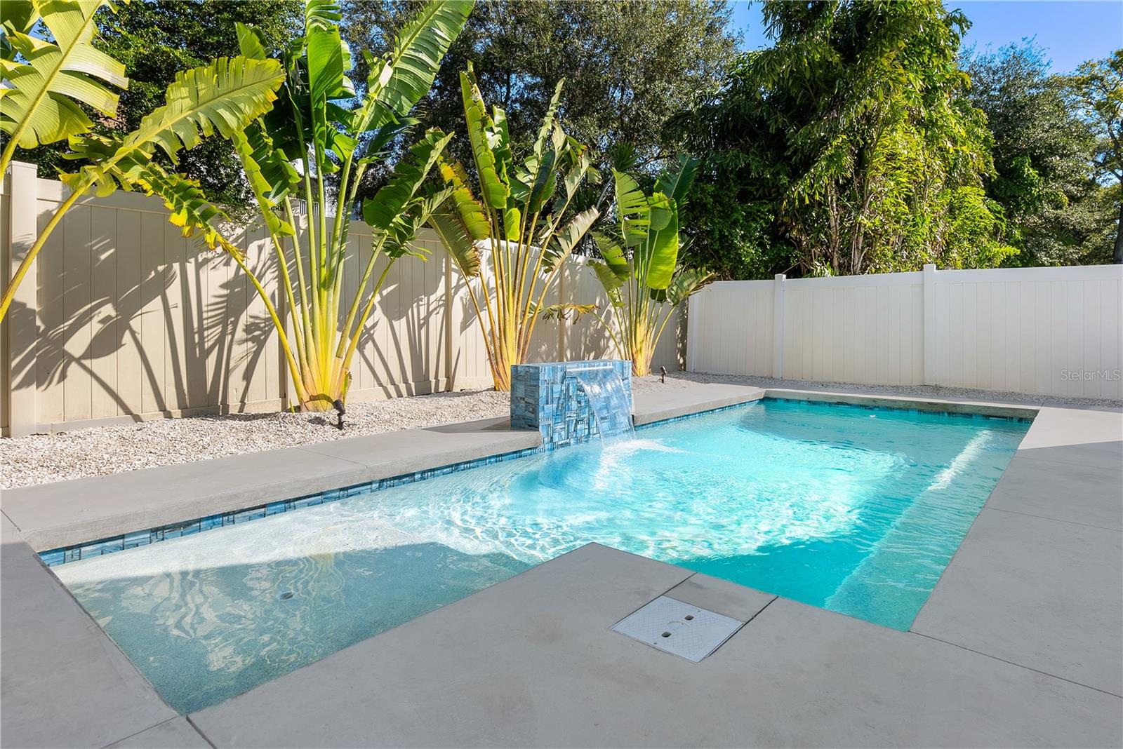 HIGH POINT CIRCLE - Residential Lease