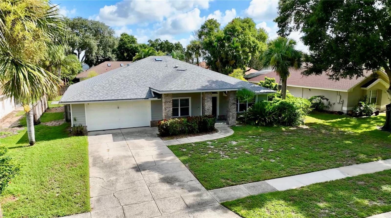 7800 POINTVIEW CIRCLE