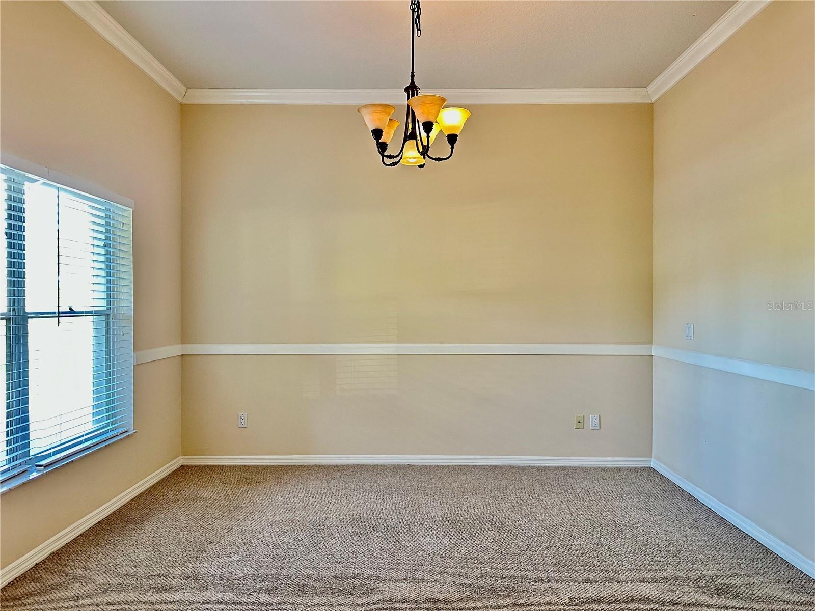 7800 POINTVIEW CIRCLE